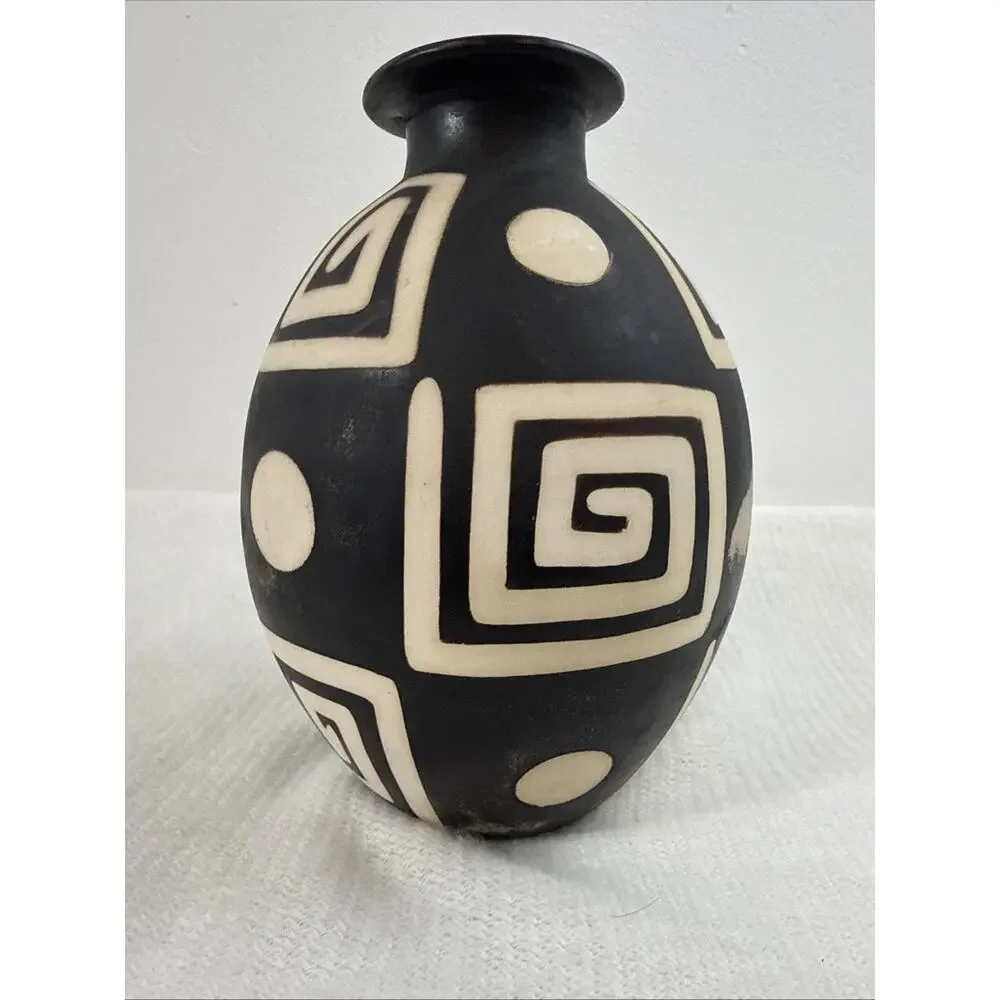 Vintage Valeriano Paz Chulucanas Peru Signed Art Pottery Nesting Vases 3pc Set